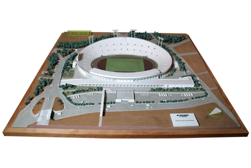 イラスト：東京オリンピック時の国立競技場模型