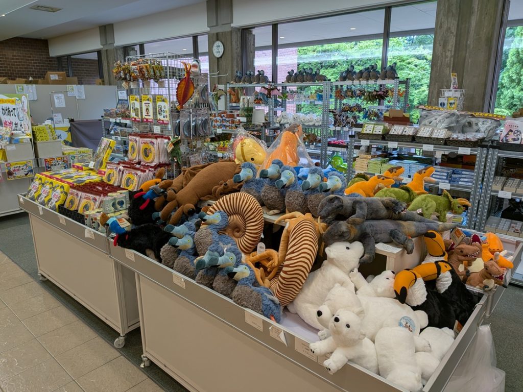 写真:特別展 わけあって絶滅しました。展 グッズショップ