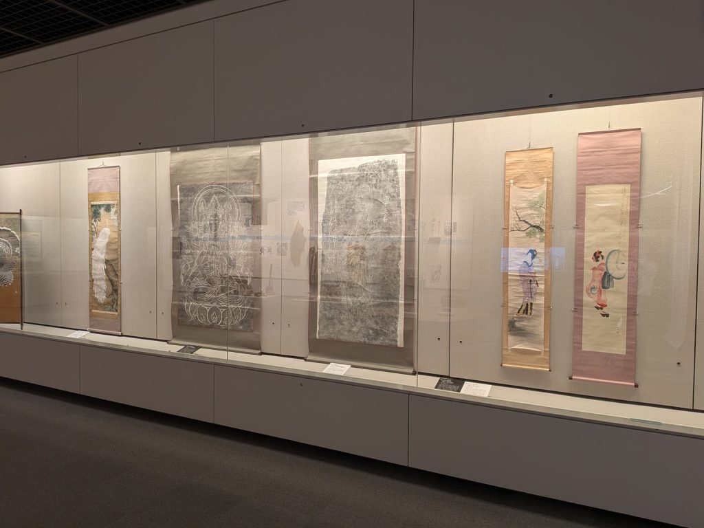 写真：展示風景　企画展　シン秋田画人伝
